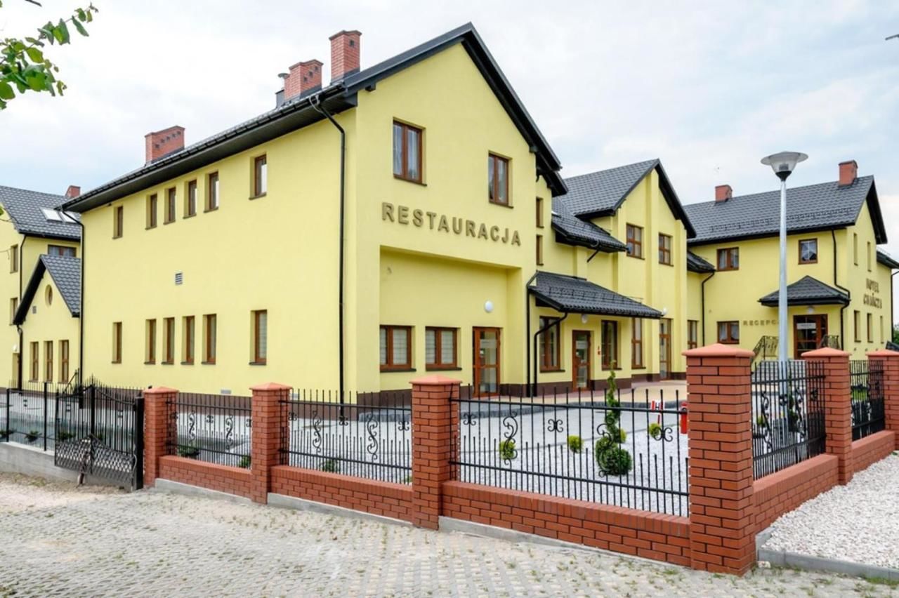 Отель Hotel Chańcza Raków-18